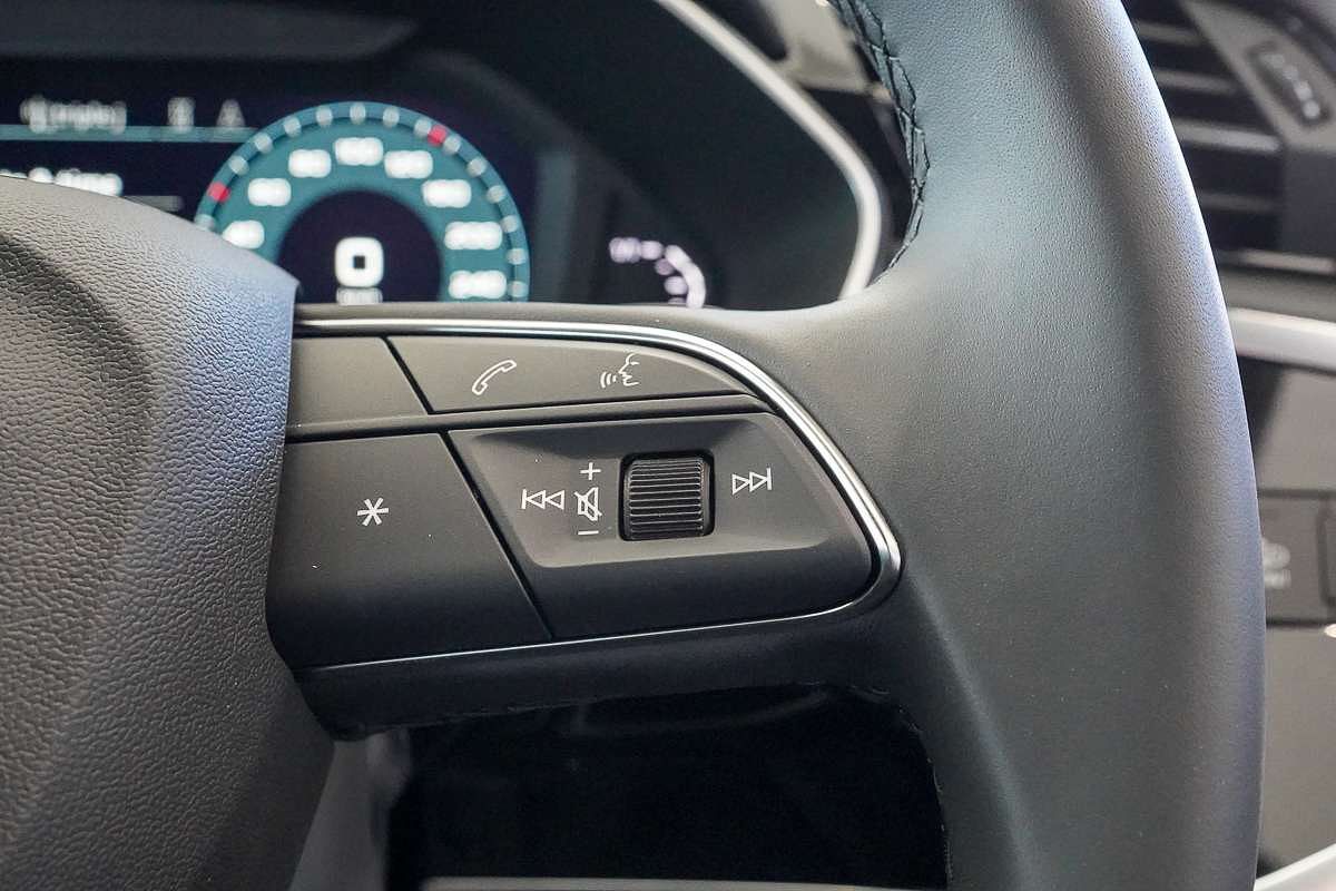 2024 Audi Q3 40 TFSI F3