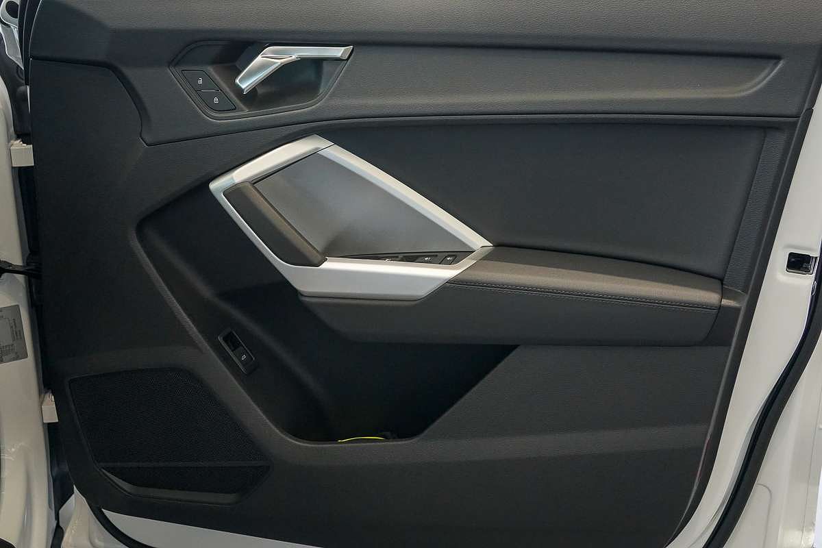 2024 Audi Q3 40 TFSI F3