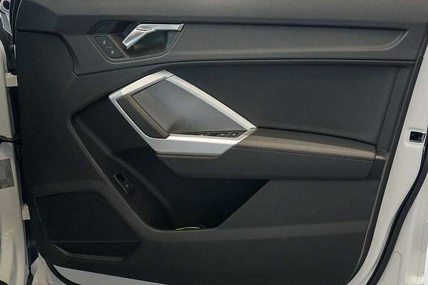 2024 Audi Q3 40 TFSI F3