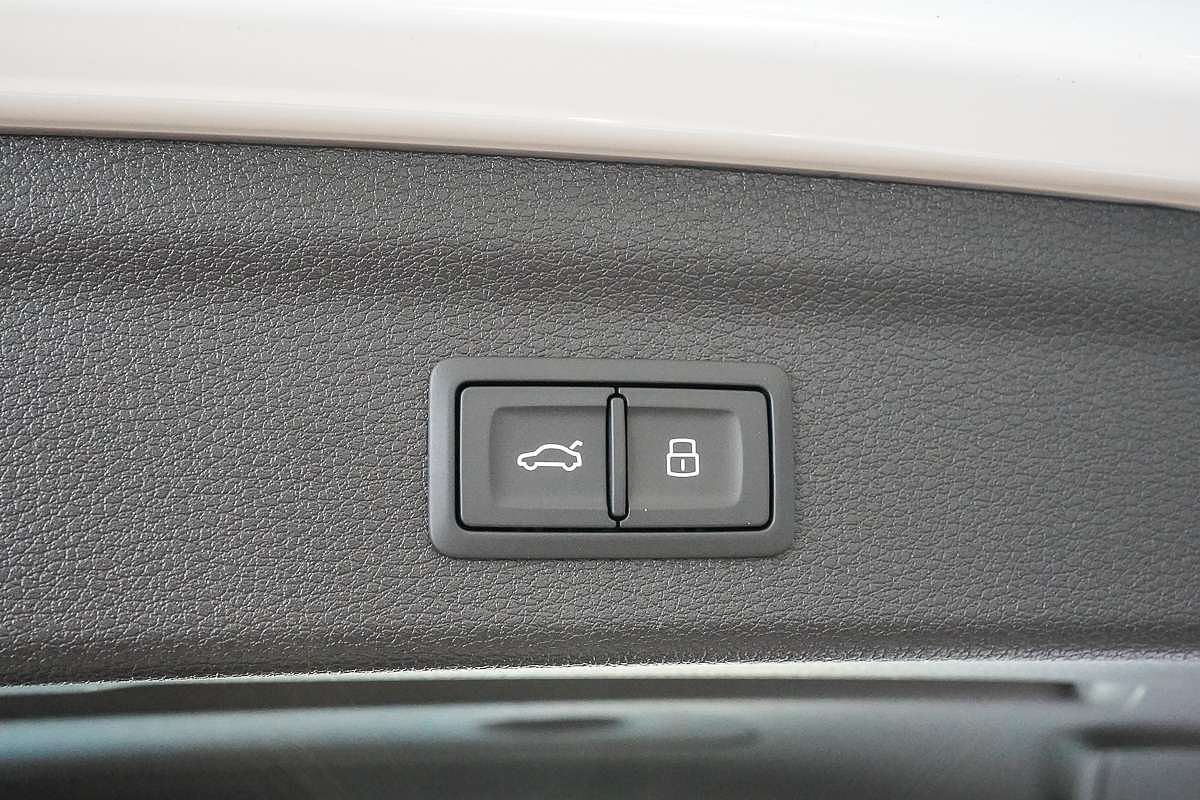 2024 Audi Q3 40 TFSI F3