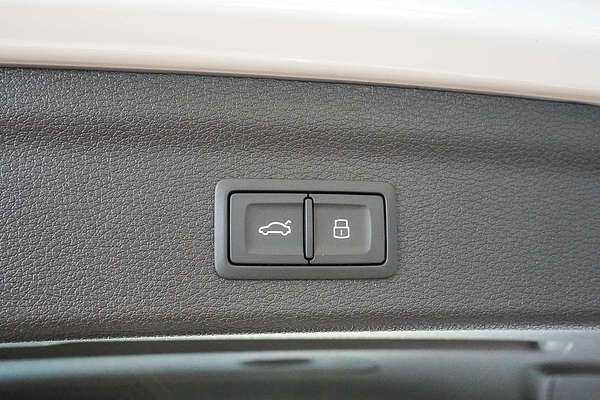 2024 Audi Q3 40 TFSI F3
