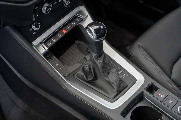 2024 Audi Q3 40 TFSI F3
