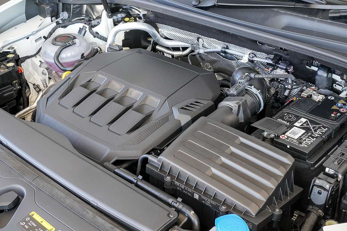 2024 Audi Q3 40 TFSI F3