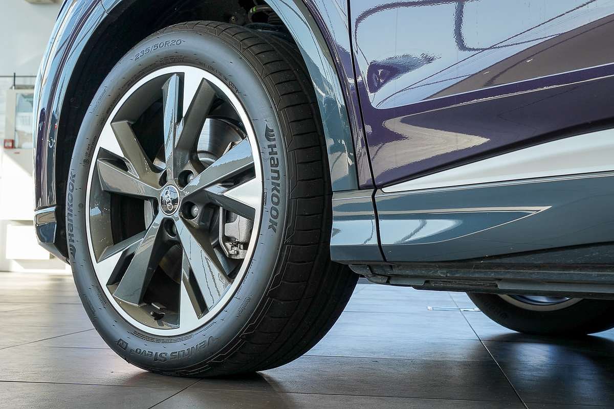 2024 Audi Q4 e-tron 45 F4