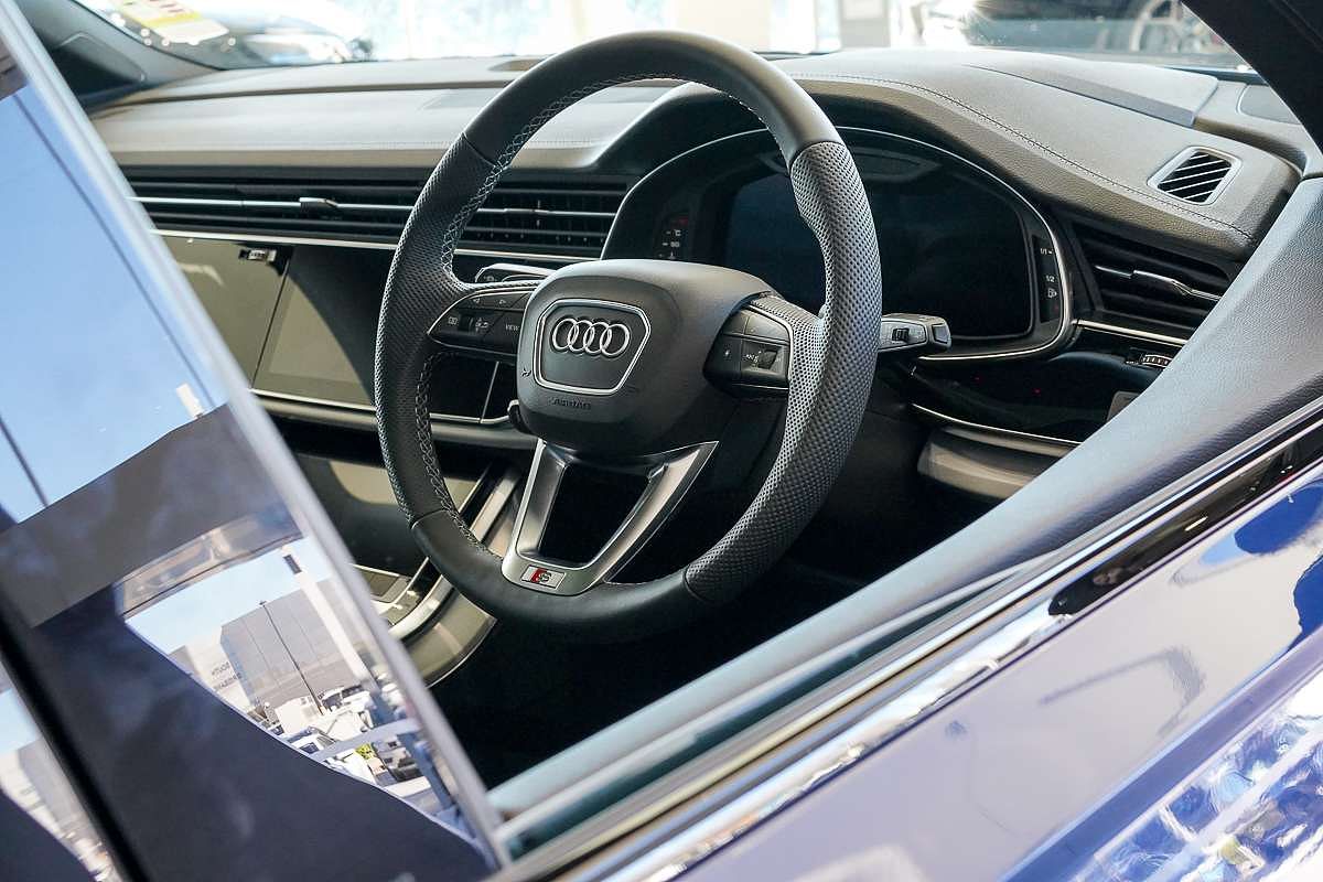2024 Audi Q7 50 TDI S line 4M