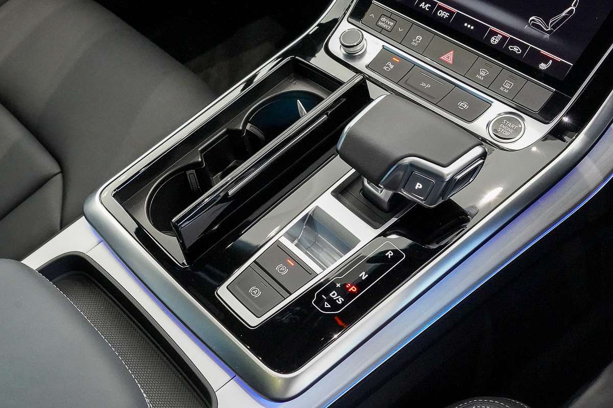 2024 Audi Q7 50 TDI S line 4M