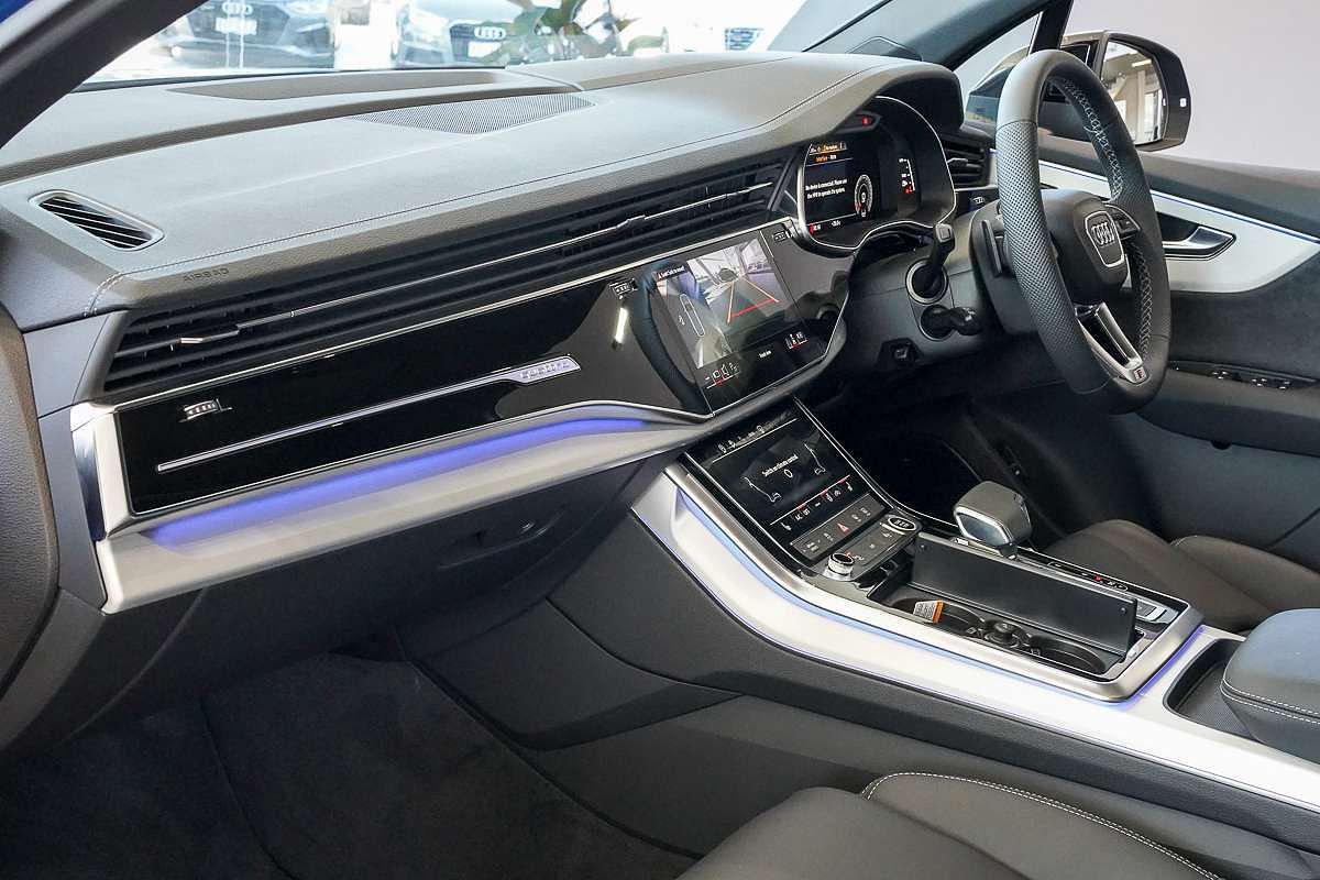 2024 Audi Q7 50 TDI S line 4M