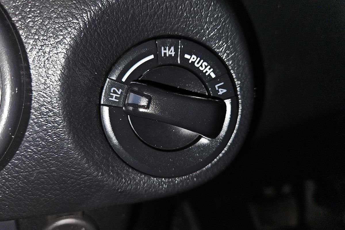 2018 Toyota Hilux SR GUN126R 4X4