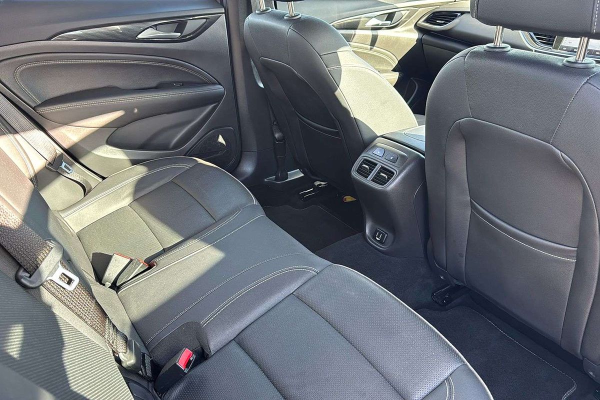 2018 Holden Calais V ZB