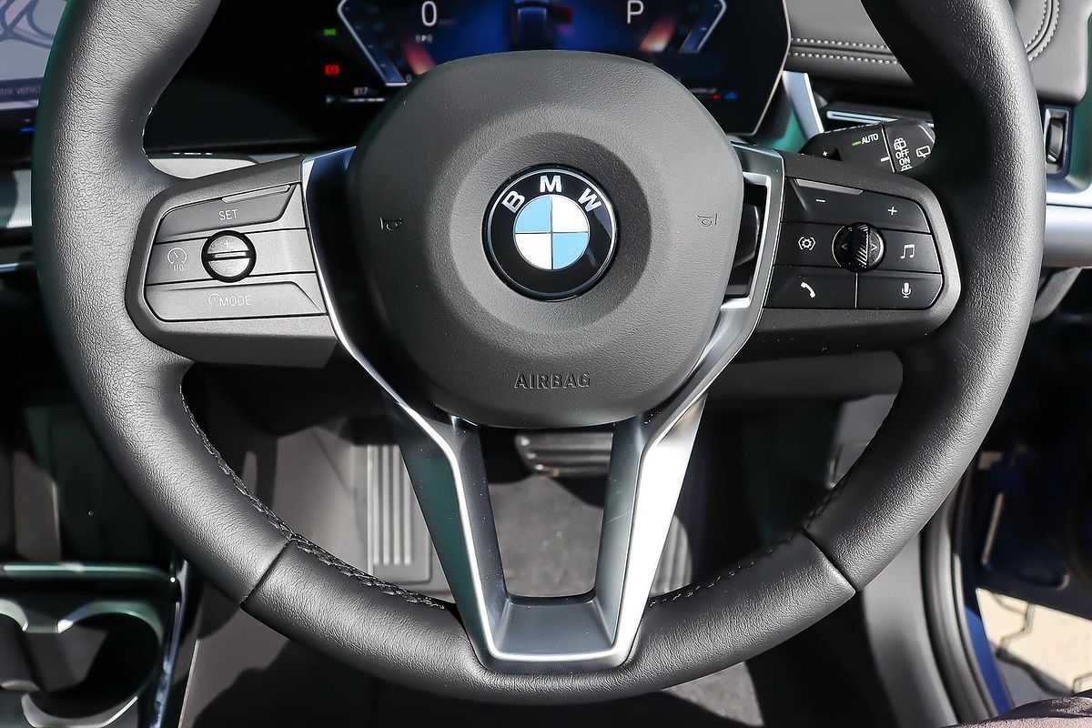 2025 BMW X1 sDrive18i U11