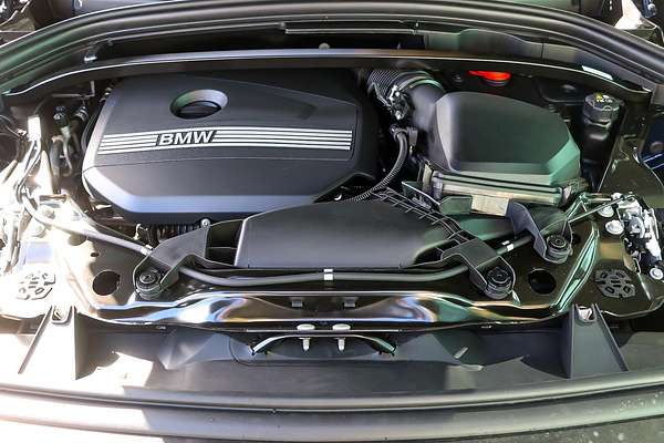 2025 BMW X1 sDrive18i U11