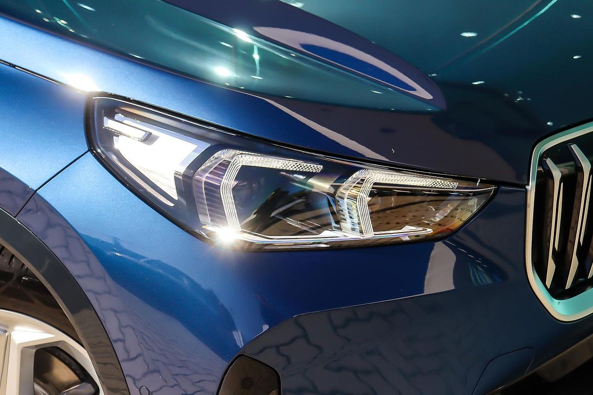 2025 BMW X1 sDrive18i U11
