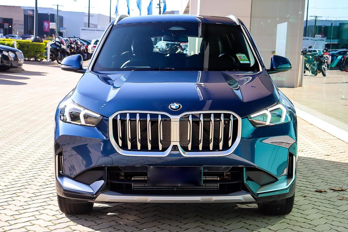 2025 BMW X1 sDrive18i U11
