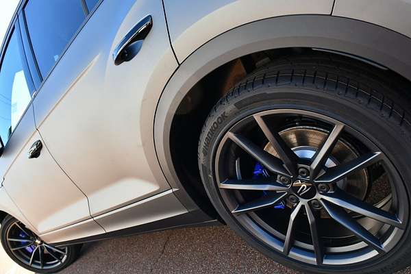 2025 Volkswagen T-Roc R Wolfsburg Edition D11