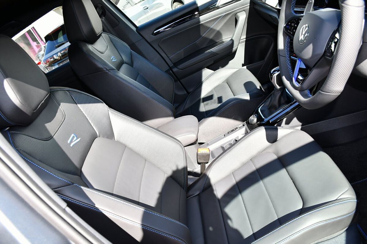 2025 Volkswagen T-Roc R Wolfsburg Edition D11