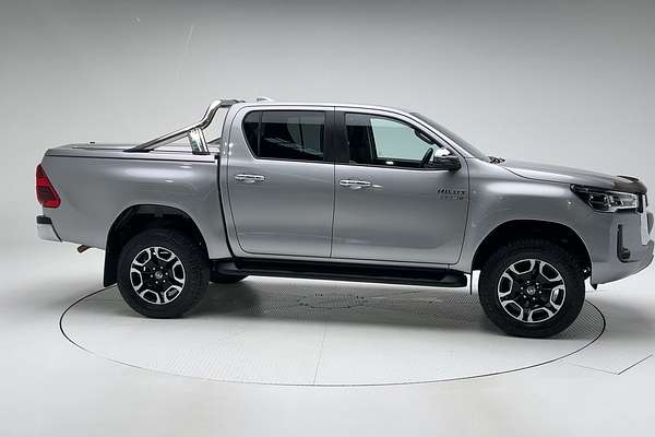 2022 Toyota Hilux SR5 GUN126R 4X4