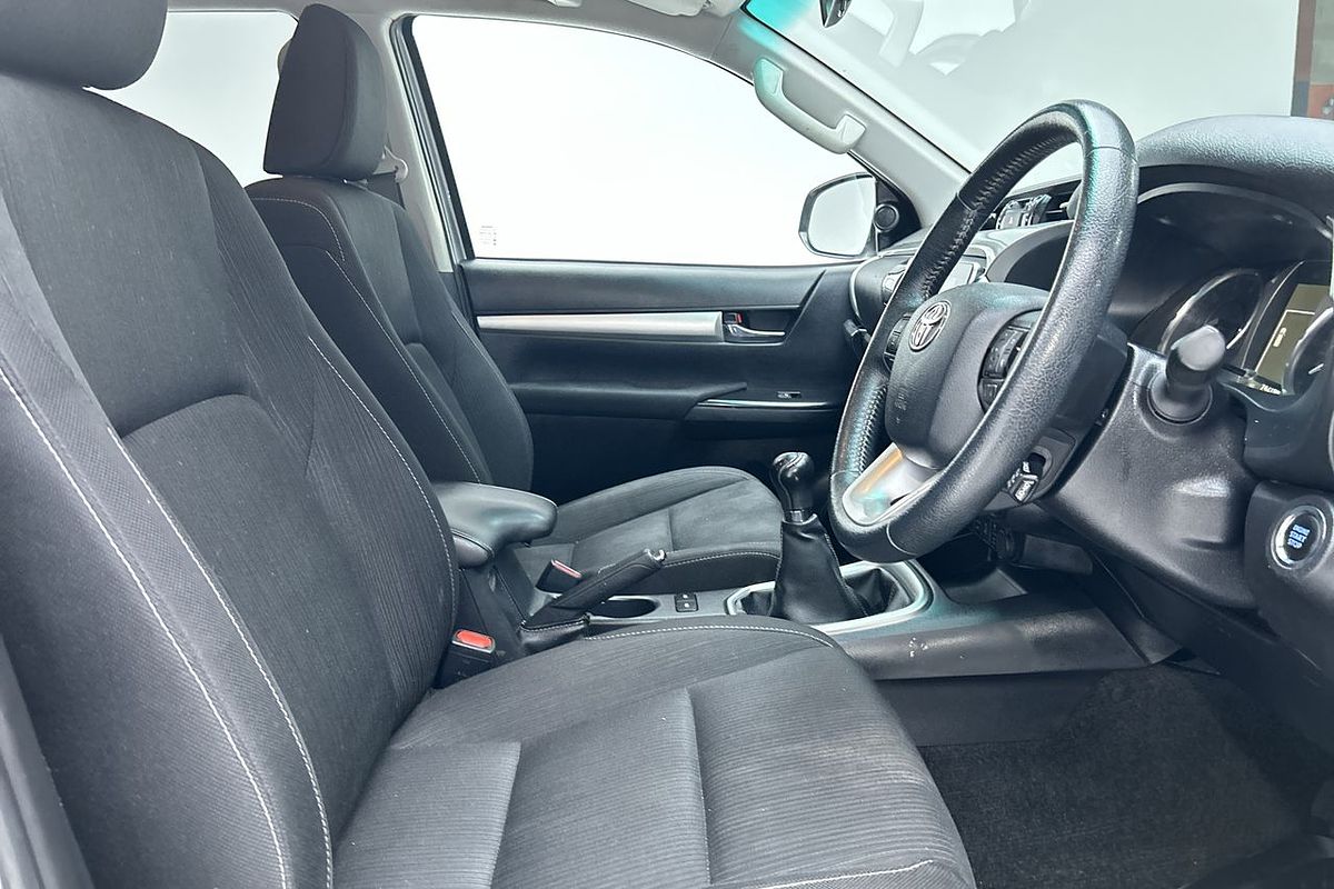 2022 Toyota Hilux SR5 GUN126R 4X4