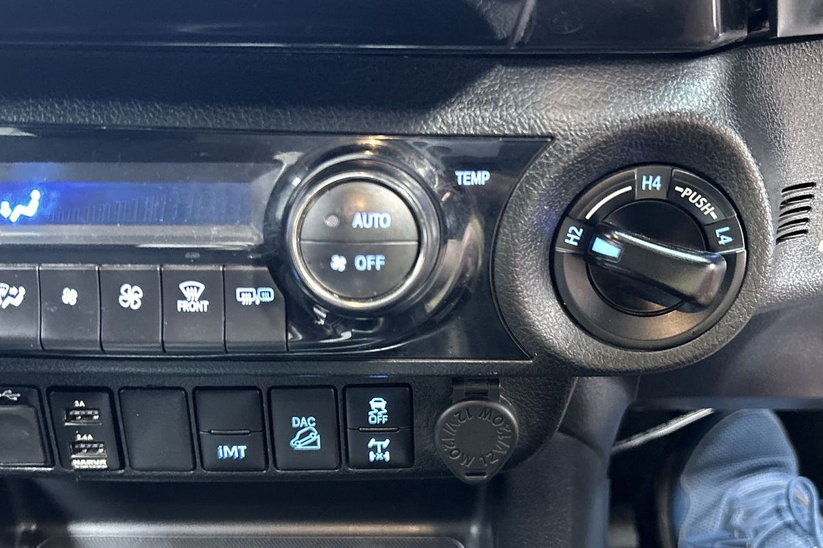 2022 Toyota Hilux SR5 GUN126R 4X4
