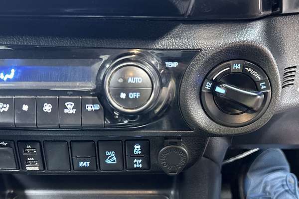 2022 Toyota Hilux SR5 GUN126R 4X4