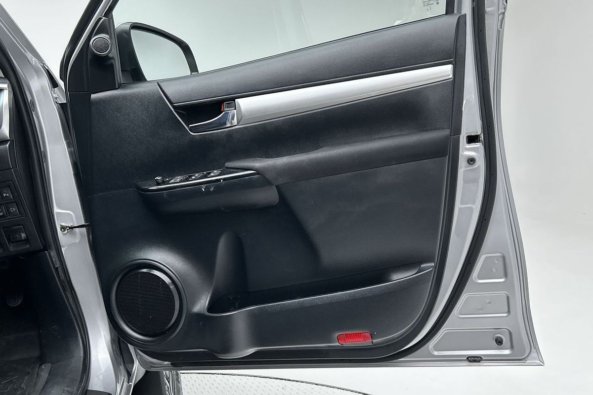 2022 Toyota Hilux SR5 GUN126R 4X4