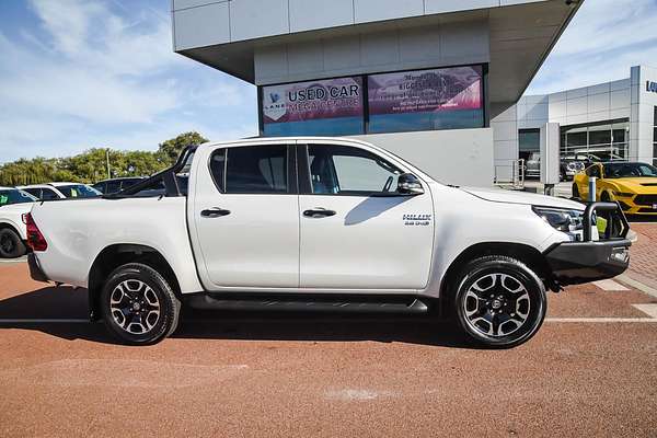2024 Toyota Hilux SR5 48V GUN126R 4X4