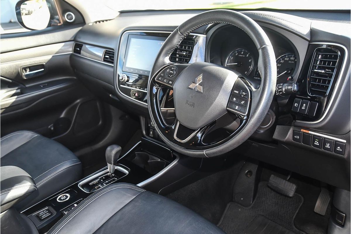 2020 Mitsubishi Outlander Exceed ZL