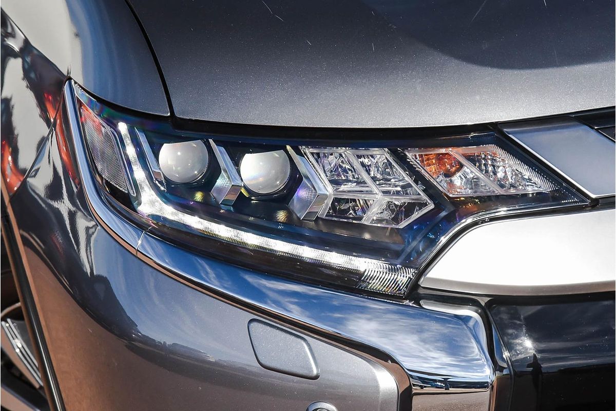 2020 Mitsubishi Outlander Exceed ZL