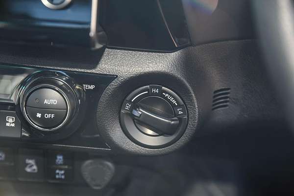 2024 Toyota Hilux SR5 48V GUN126R 4X4