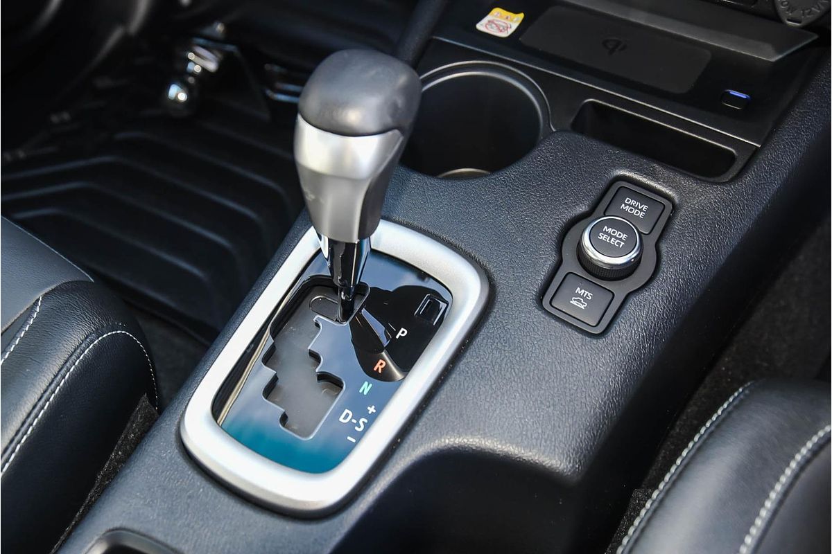 2024 Toyota Hilux SR5 48V GUN126R 4X4