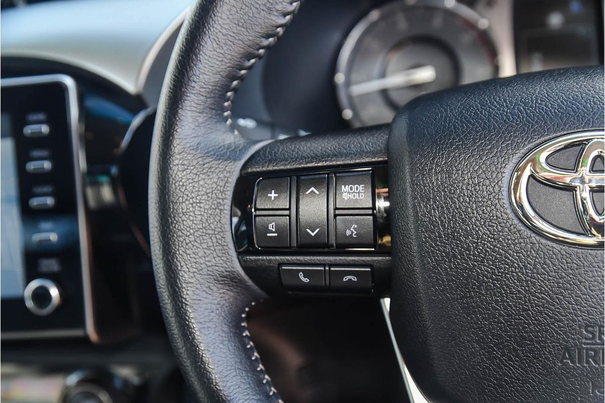 2024 Toyota Hilux SR5 48V GUN126R 4X4