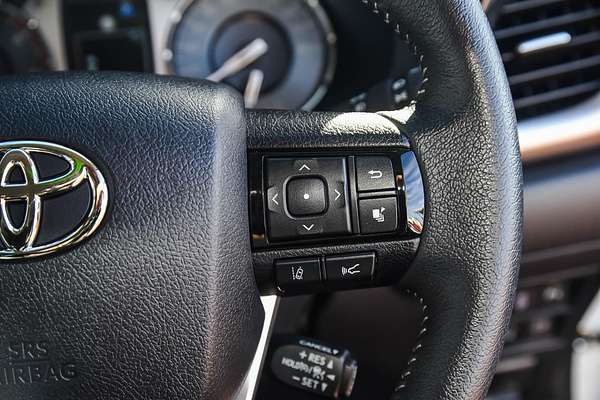 2024 Toyota Hilux SR5 48V GUN126R 4X4