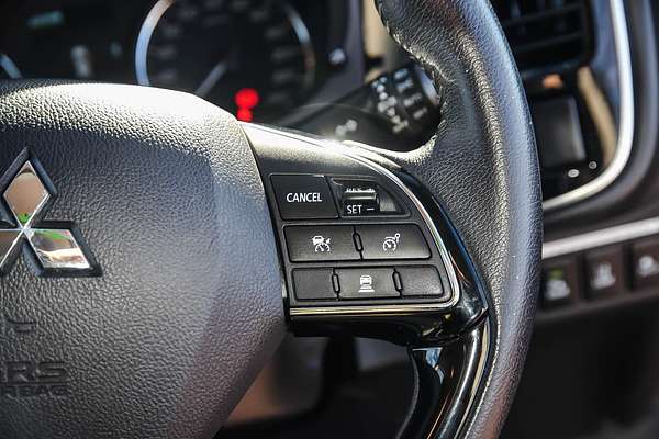 2020 Mitsubishi Outlander Exceed ZL