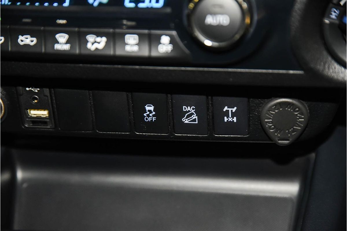2019 Toyota Hilux SR5 GUN126R 4X4