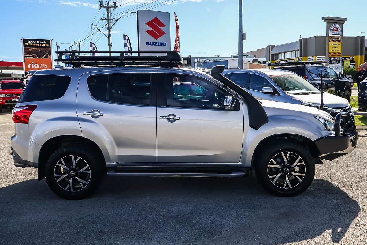 2020 Isuzu MU-X LS-T