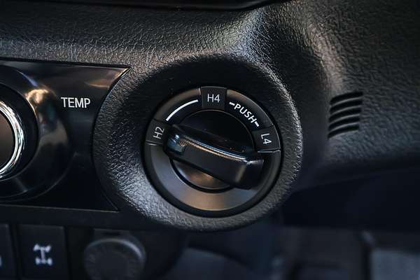 2020 Toyota Hilux SR5 GUN126R 4X4
