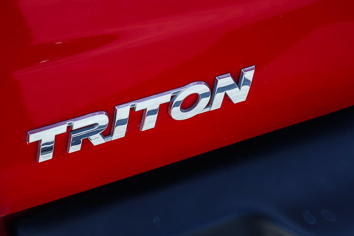 2015 Mitsubishi Triton GLX-R MN 4X4