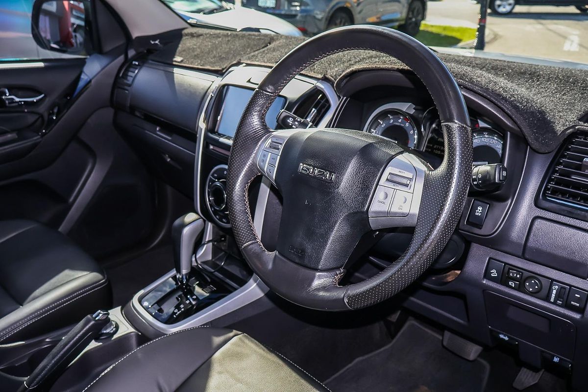 2020 Isuzu MU-X LS-T