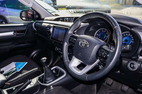2020 Toyota Hilux SR5 GUN126R 4X4