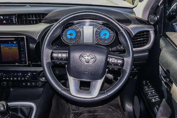 2020 Toyota Hilux SR5 GUN126R 4X4