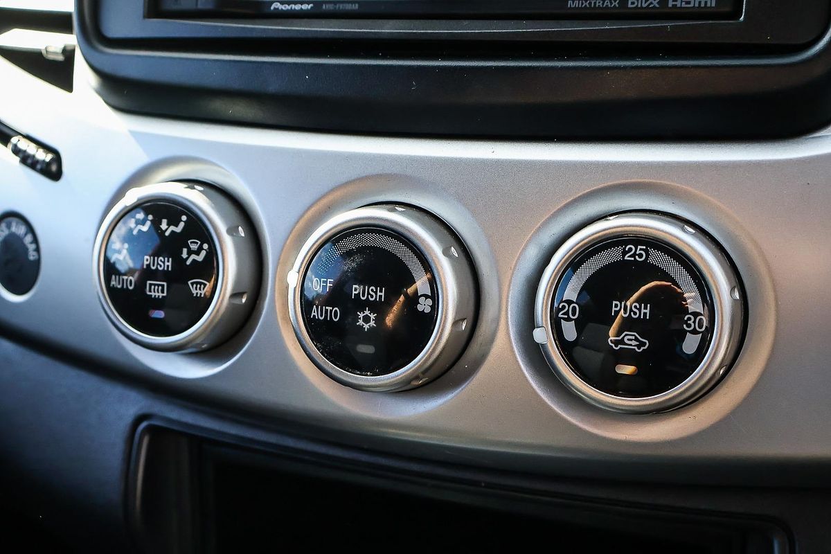 2015 Mitsubishi Triton GLX-R MN 4X4