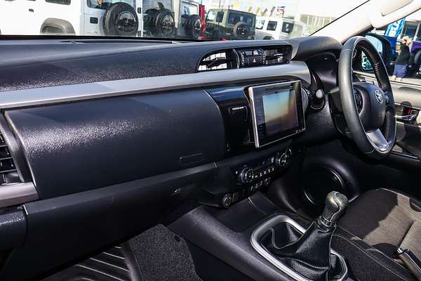 2020 Toyota Hilux SR5 GUN126R 4X4