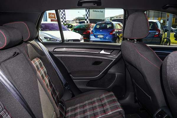 2015 Volkswagen Golf GTI 7