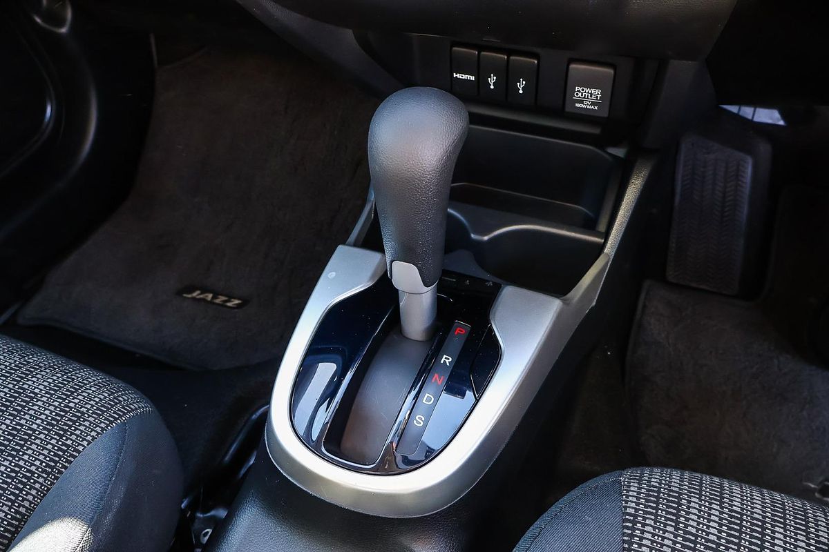 2015 Honda Jazz VTi GF