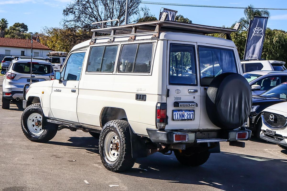 2010 Toyota Landcruiser Workmate Troopcarrier VDJ78R