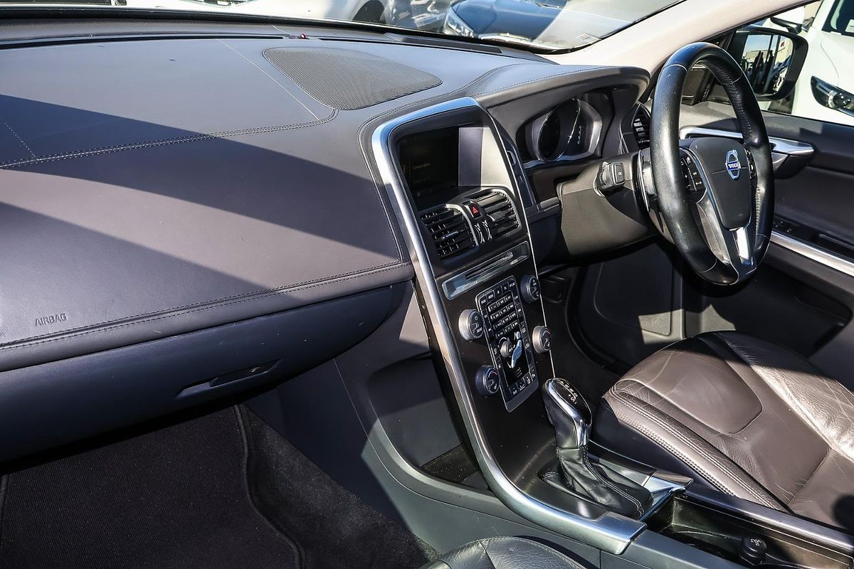 2013 Volvo XC60 T6 Teknik