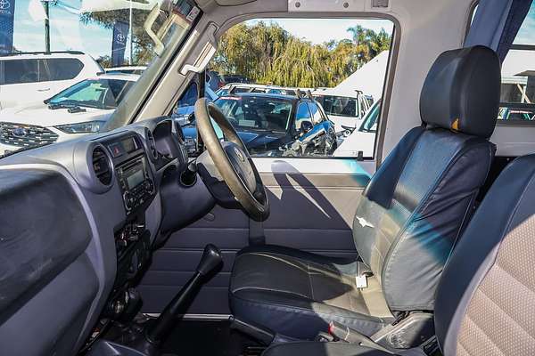 2010 Toyota Landcruiser Workmate Troopcarrier VDJ78R