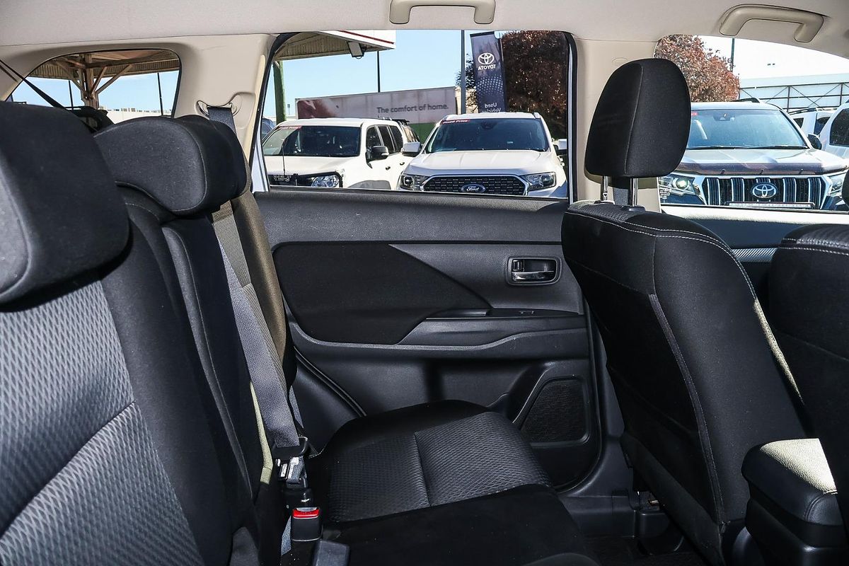2015 Mitsubishi Outlander XLS ZK