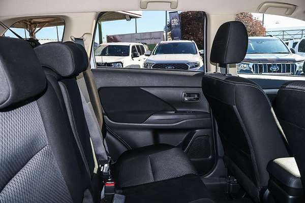 2015 Mitsubishi Outlander XLS ZK