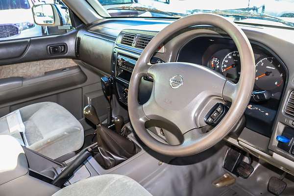 2012 Nissan Patrol DX GU 6 4X4