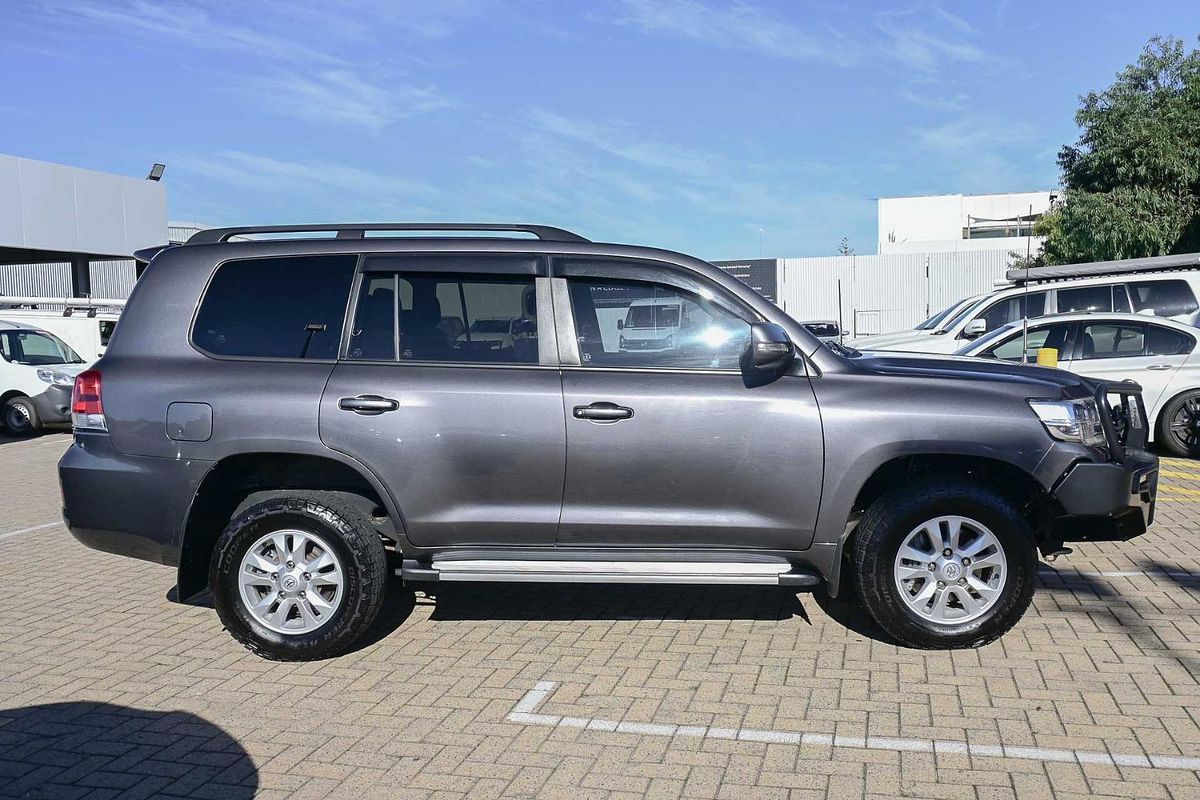 2016 Toyota Landcruiser GXL VDJ200R